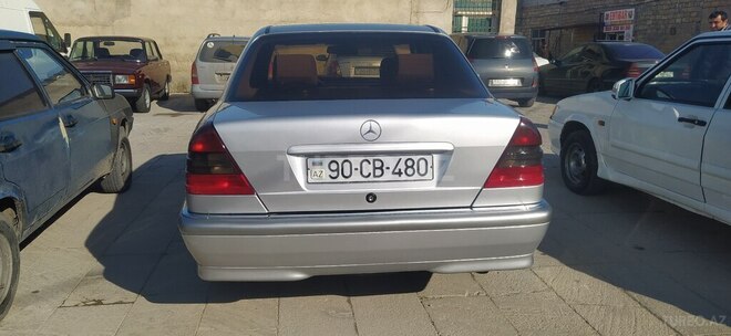 Mercedes C 180-2