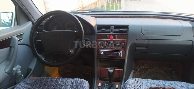 Mercedes C 180-7