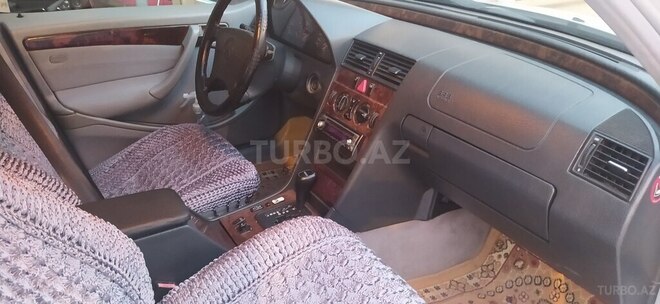 Mercedes C 180-9