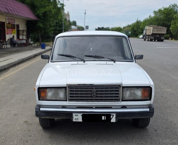 LADA (VAZ) 2107-1