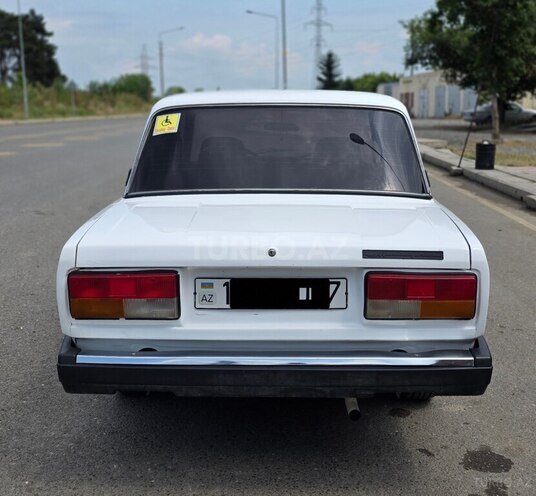 LADA (VAZ) 2107-4