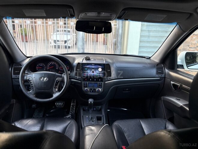 Hyundai Santa Fe-10