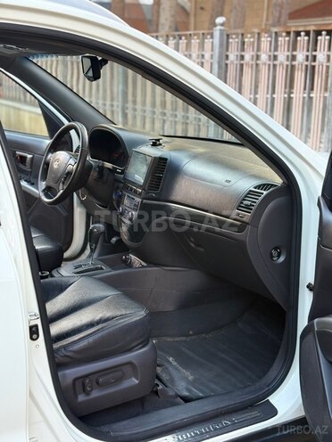 Hyundai Santa Fe-9