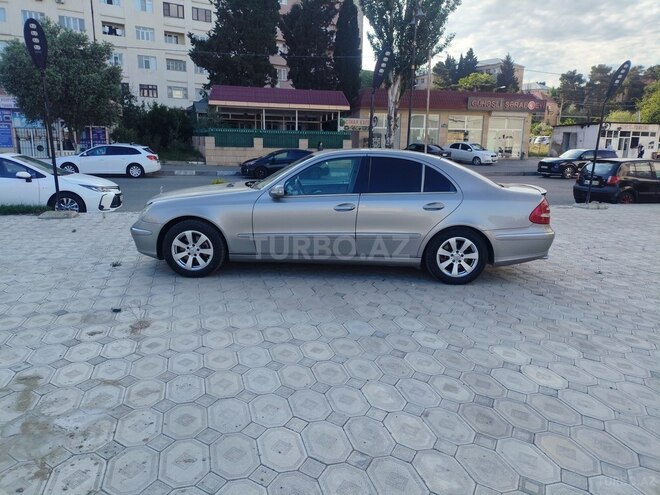 Mercedes E 320-5