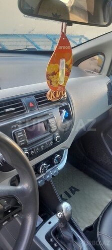Kia Rio-7