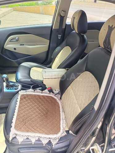 Kia Rio-9