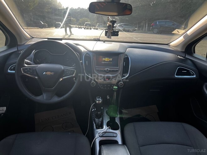 Chevrolet Cruze-10
