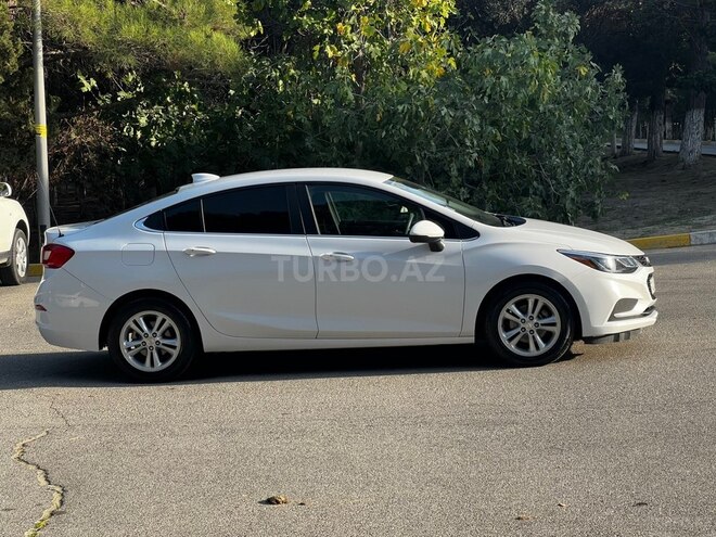 Chevrolet Cruze-2
