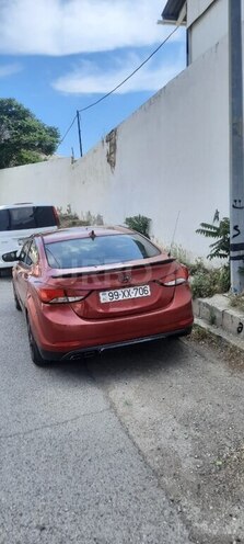 Hyundai Elantra-7