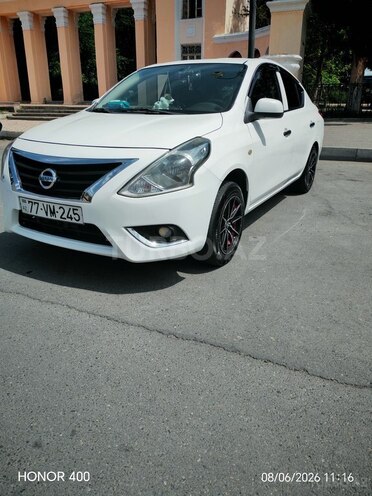 Nissan Sunny-4