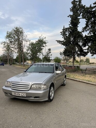 Mercedes C 180-4