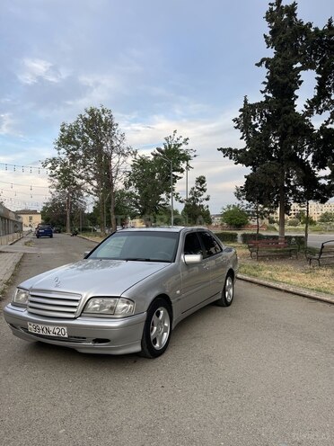 Mercedes C 180-3