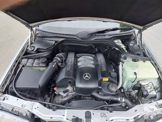 Mercedes C 240-11