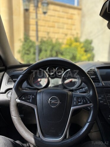 Opel Insignia-10