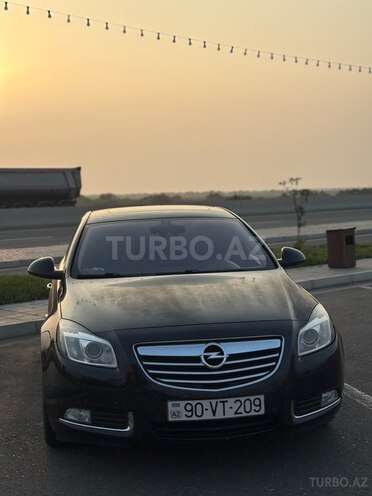 Opel Insignia-1
