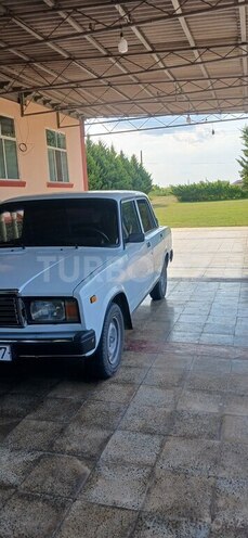 LADA (VAZ) 2107-2
