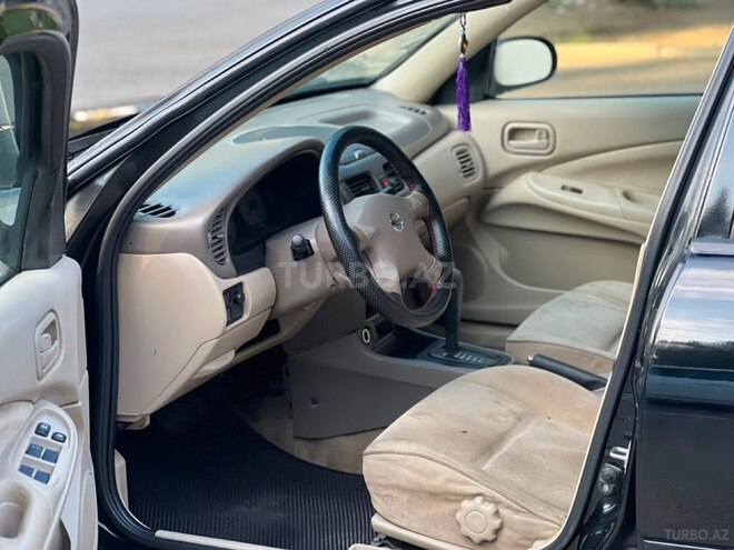 Nissan Sunny-8