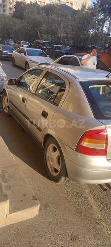 Opel Astra-8