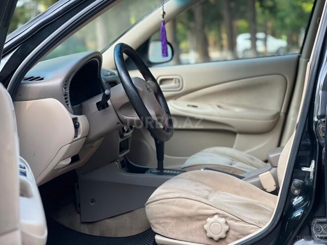 Nissan Sunny-9