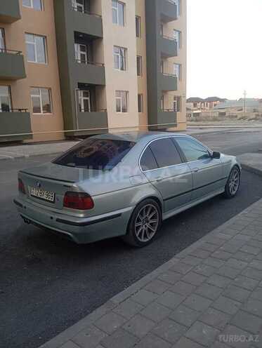 BMW 523-8