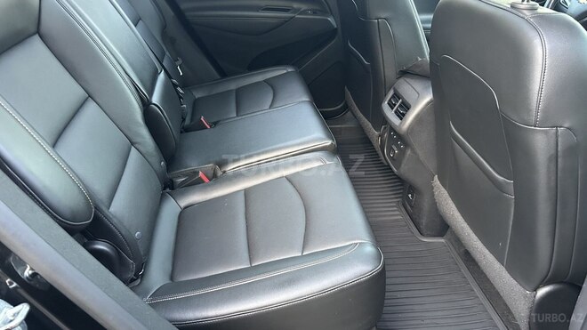 Chevrolet Equinox-12