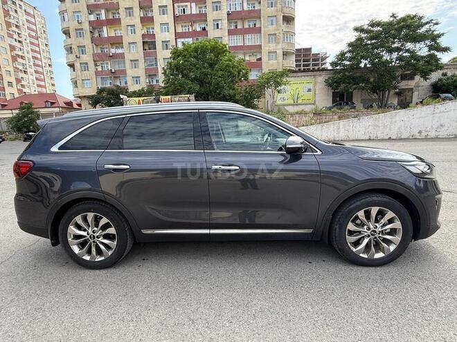 Kia Sorento-13