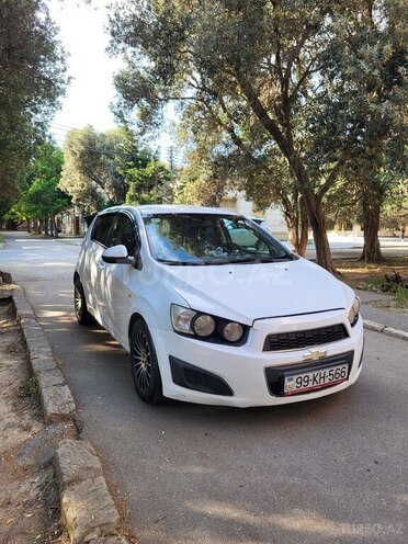 Chevrolet Aveo-5