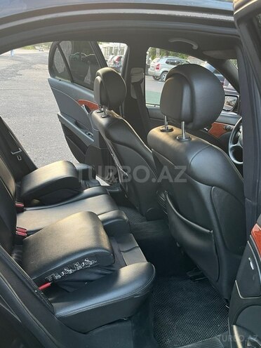 Mercedes E 200-6