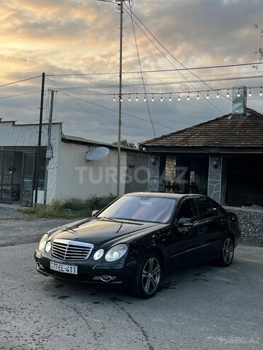 Mercedes E 200-10