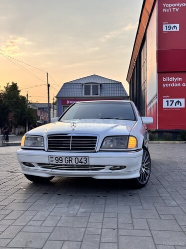 Mercedes C 230-1