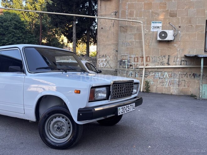 LADA (VAZ) 2107-18