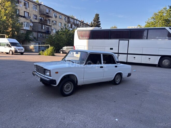 LADA (VAZ) 2107-15