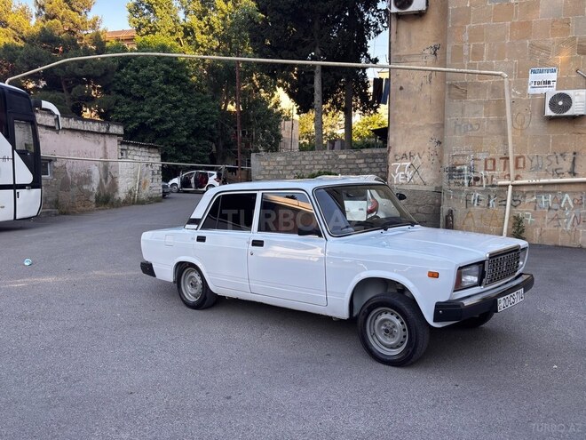 LADA (VAZ) 2107-20