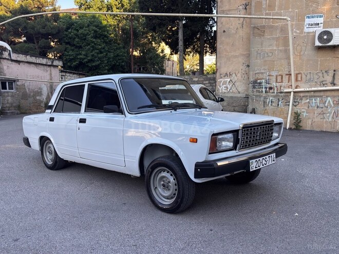 LADA (VAZ) 2107-21