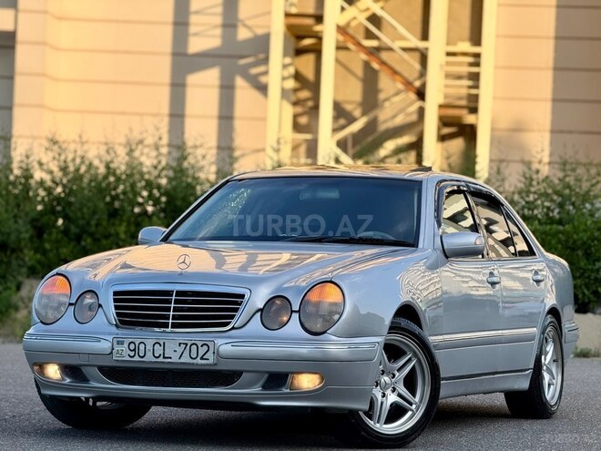Mercedes E 320-2