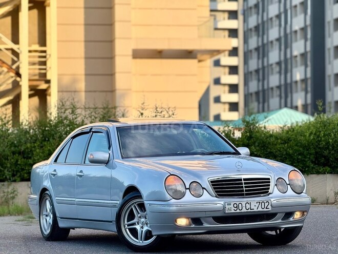 Mercedes E 320-5