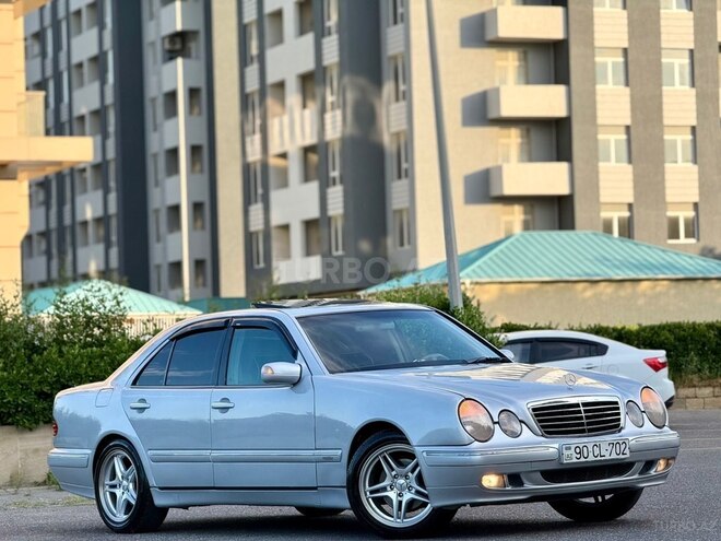 Mercedes E 320-3