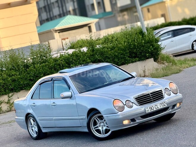 Mercedes E 320-7