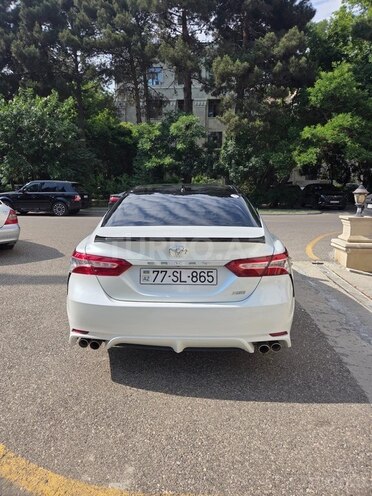 Toyota Camry-7