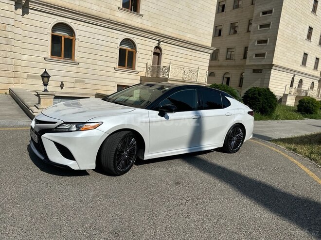 Toyota Camry-5