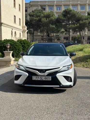 Toyota Camry-1