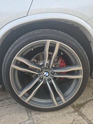 BMW X5-12