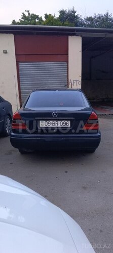 Mercedes C 220-2