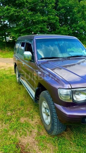 Mitsubishi Pajero-3