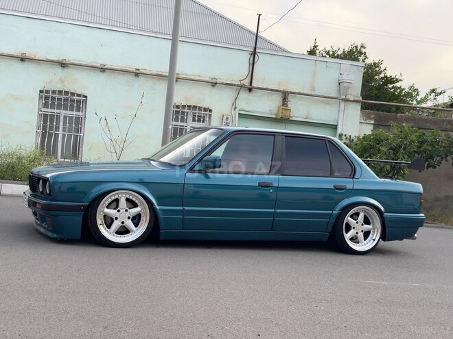 BMW 320-6