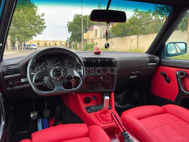 BMW 320-14