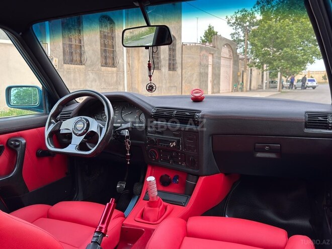 BMW 320-16