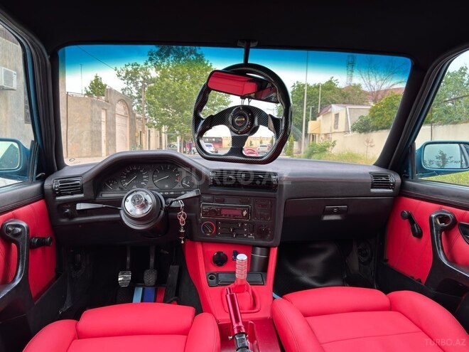 BMW 320-15