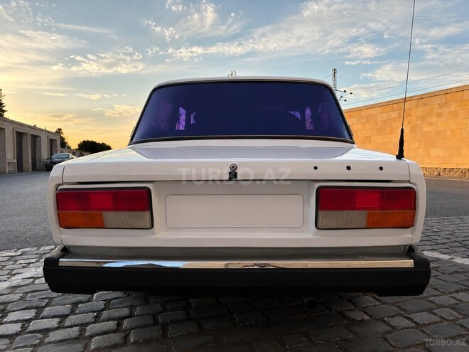 LADA (VAZ) 2107-4