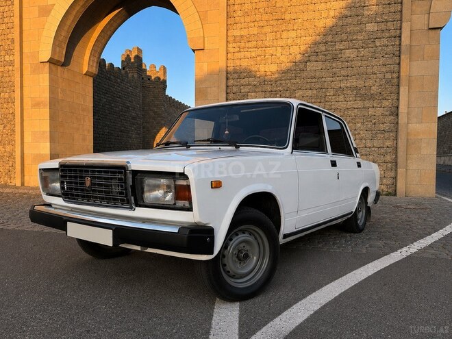 LADA (VAZ) 2107-1